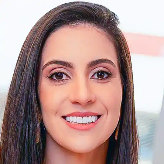 nasmya-jamal-especialista-hof-lipo-de-papada-2